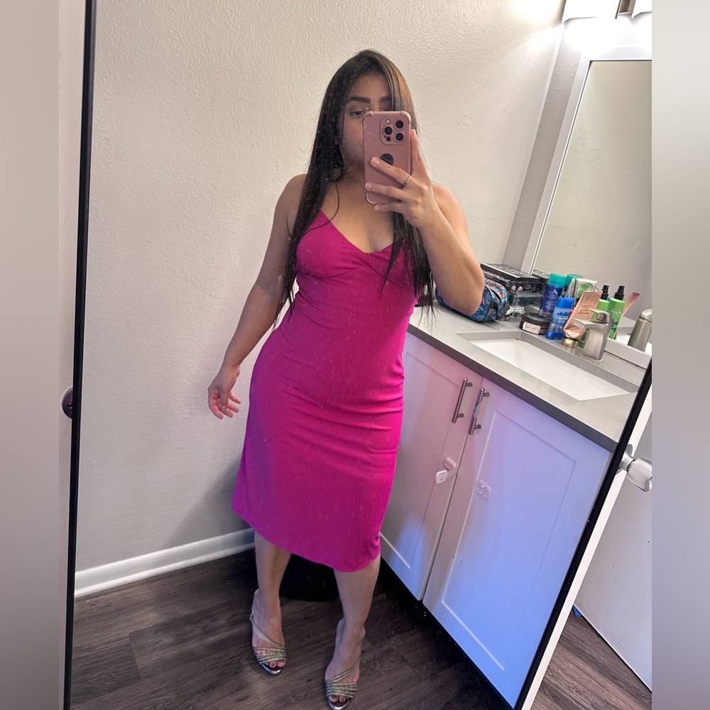 Banana Republic Strappy
Dress Fuchsia XSmall
